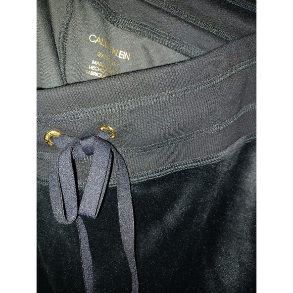 Calvin Klein Plus Size Stretch Velour High-Rise Wide Leg Drawstring Pants - Picture 10 of 16